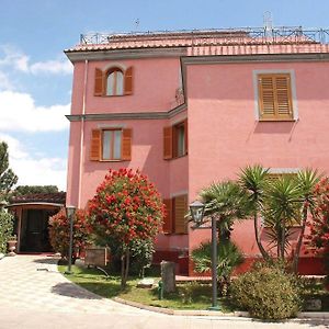 Hotel Arco Di Travertino